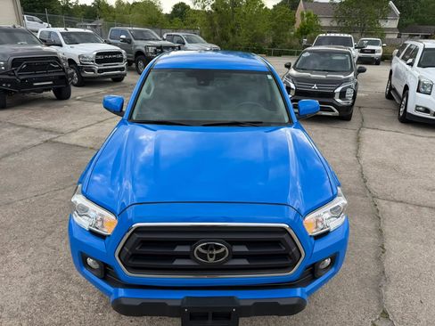 Used 2020 Toyota Tacoma SR5 image 10