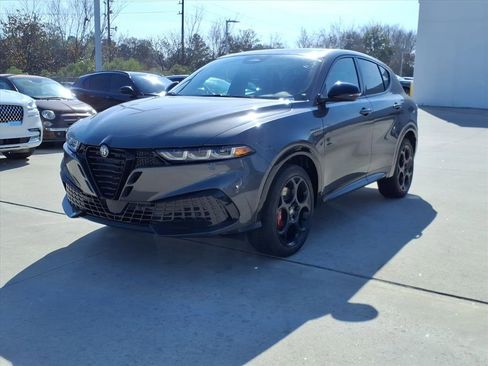 New 2026 Alfa Romeo Tonale Veloce w/ Quick Order Package 23H Volce image 2