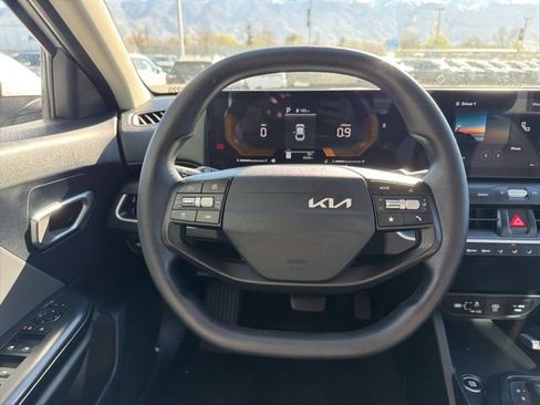 Certified 2025 Kia K4 FWD image 24