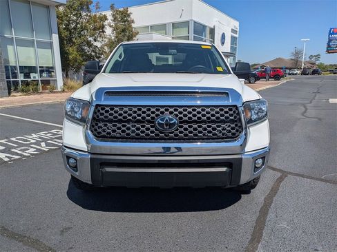 Used 2021 Toyota Tundra SR5 w/ SR5 Leather Package image 10