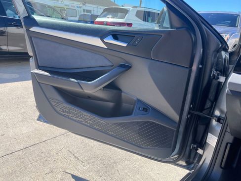 Used 2025 Volkswagen Jetta SE image 20