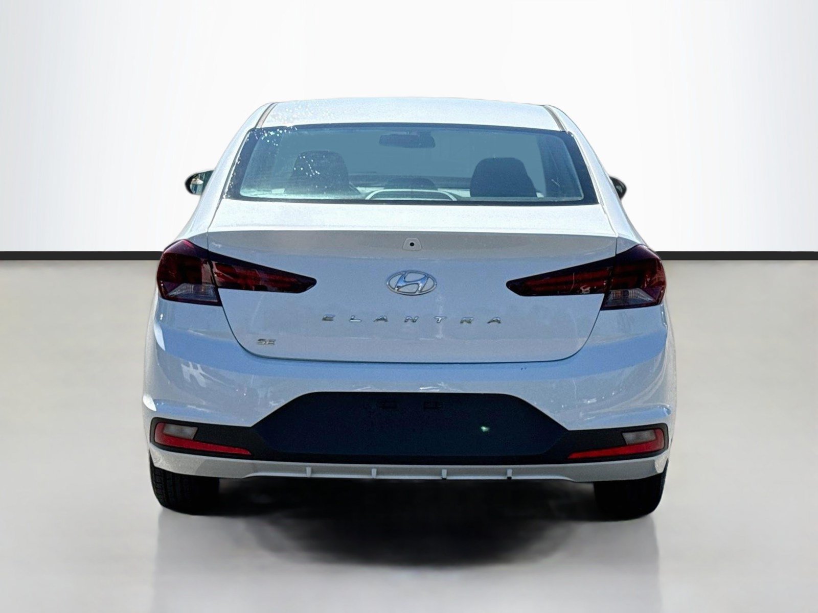 Used 2020 Hyundai Elantra SE w/ Cargo Package (C1) FWD image 6