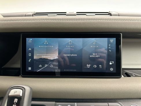 Used 2020 Land Rover Defender 110 S image 13