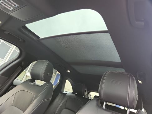 Used 2018 Jaguar F-PACE S AWD/4WD image 21