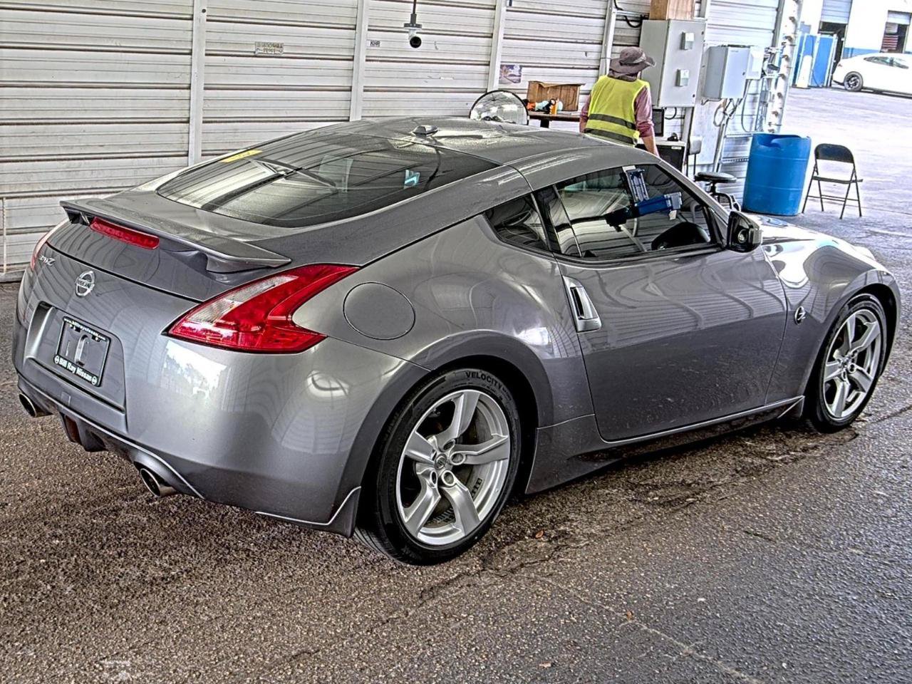 Used 2012 Nissan 370Z Touring RWD image 3