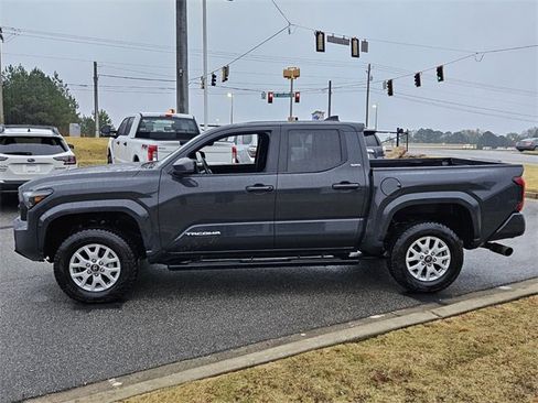 Used 2024 Toyota Tacoma SR5 image 4