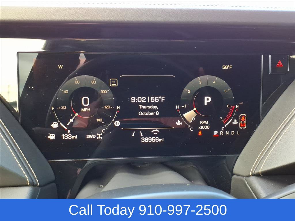 Used 2025 GMC Yukon Elevation w/ Elevation Premium Package AWD/4WD image 29