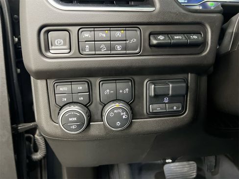 Used 2022 Chevrolet Tahoe High Country image 19