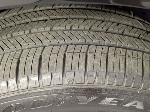 Used 2024 Ford Expedition Max Limited AWD/4WD image 9