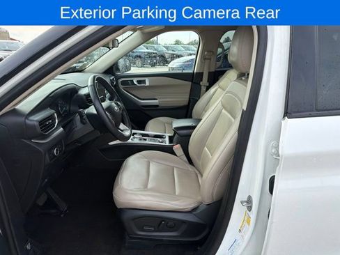 Used 2024 Ford Explorer XLT w/ Equipment Group 202A AWD/4WD image 14