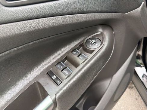 Used 2016 Ford Escape SE w/ SE Leather Comfort Package image 15