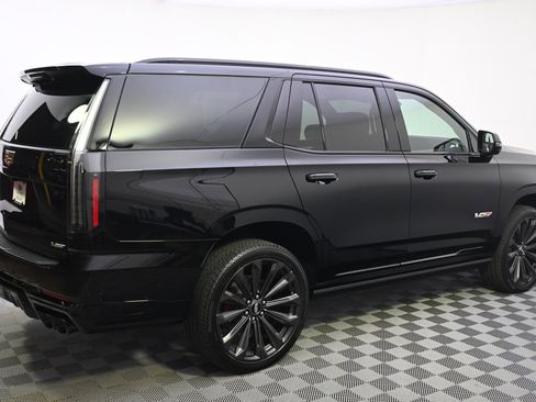 New 2026 Cadillac Escalade V AWD/4WD image 7