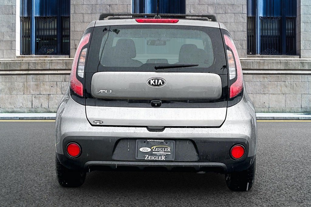 Used 2019 Kia Soul FWD image 4