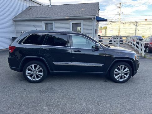 Used 2012 Jeep Grand Cherokee Laredo AWD/4WD image 7