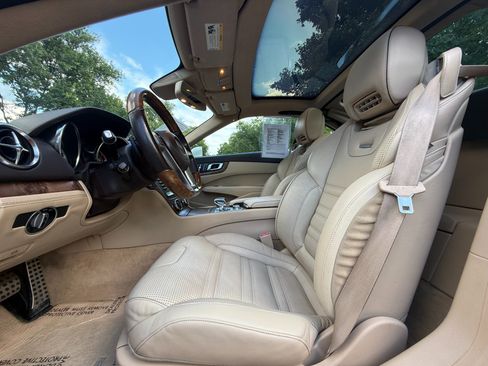 Used 2013 Mercedes-Benz SL 63 AMG image 17