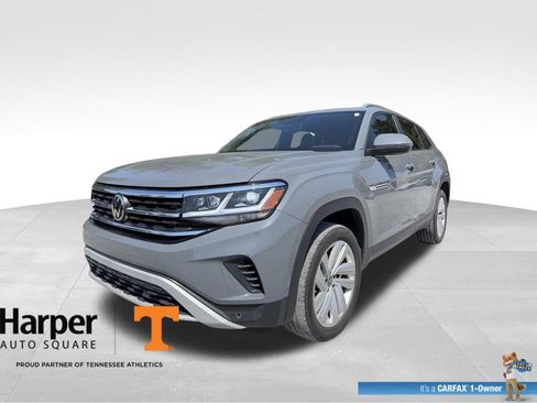 Used 2023 Volkswagen Atlas Cross Sport SE w/ Panoramic Sunroof Package FWD image 1