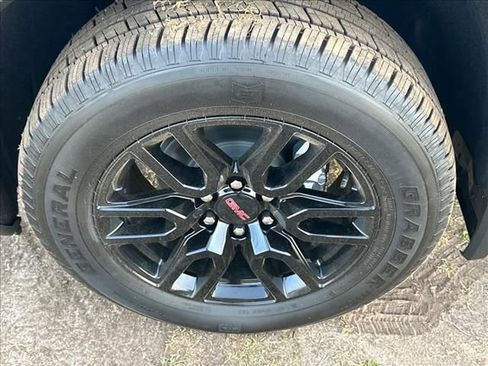 New 2026 GMC Sierra 1500 Elevation AWD/4WD image 17