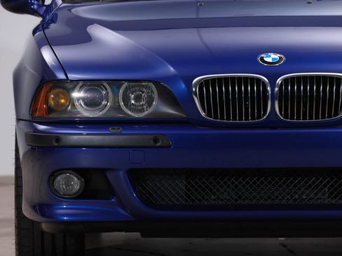 Used 2002 BMW M5 image 10