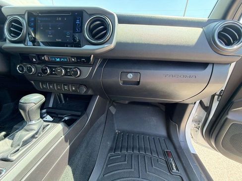 Used 2016 Toyota Tacoma TRD Sport w/ Premium & Technology Package image 32