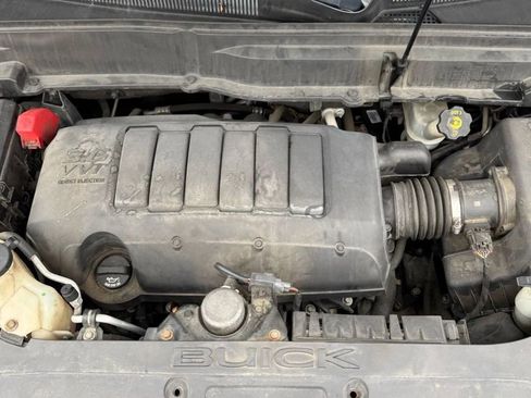 Used 2011 Buick Enclave CXL image 24