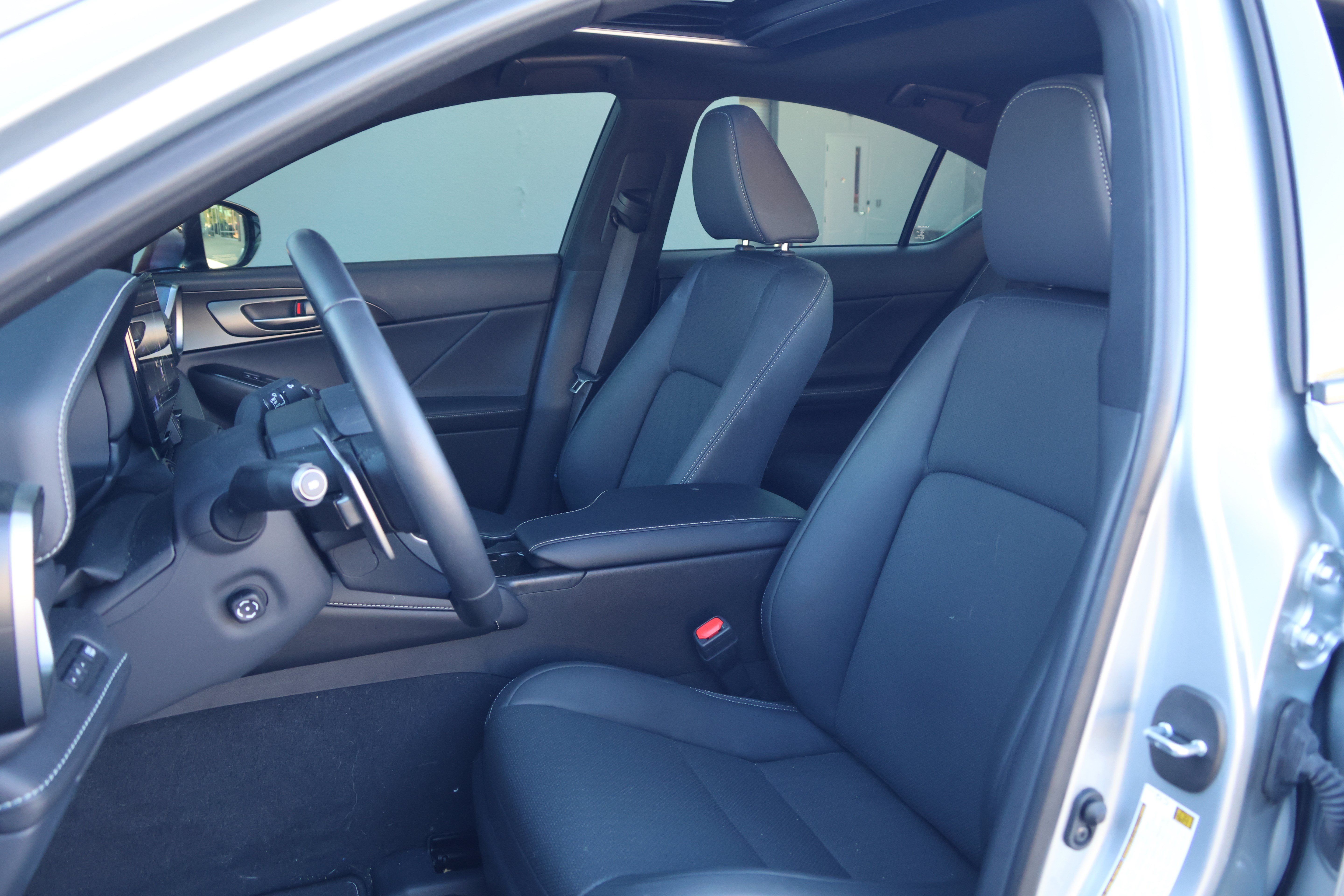 Certified 2026 Lexus IS 350 F Sport RWD image 33