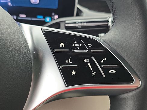 Certified 2026 Mercedes-Benz GLC 300 4MATIC image 18