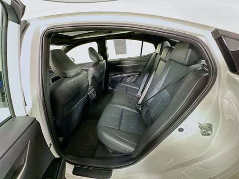 Used 2025 Toyota Camry XSE FWD image 27