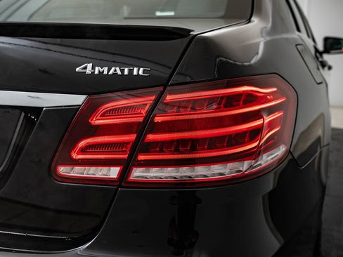 Used 2016 Mercedes-Benz E 350 4MATIC Sedan image 9