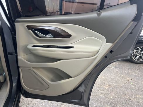 Used 2018 GMC Terrain Denali w/ Advanced Safety Package image 13