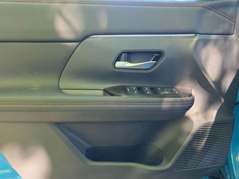 New 2026 Nissan Kicks SR FWD image 13