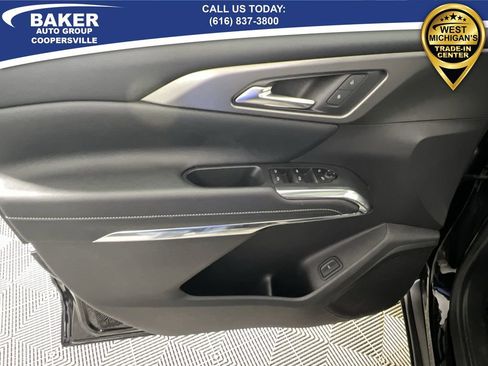 Certified 2025 Chevrolet Traverse LT w/ Sun and Wheel Package image 24