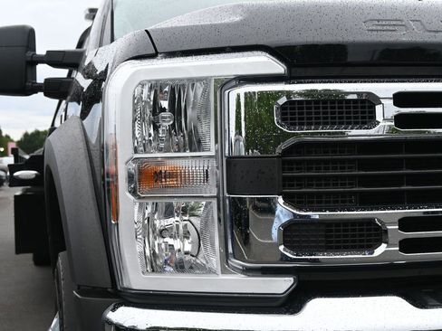 Used 2024 Ford F550 4x4 Regular Cab Super Duty image 7