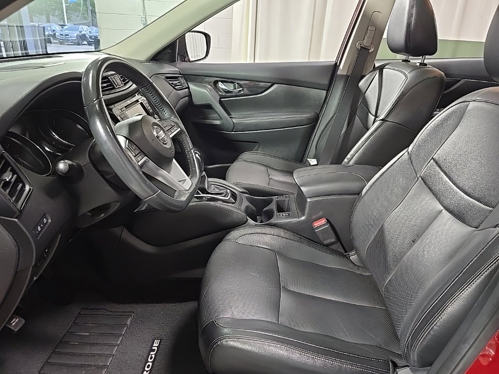 Used 2018 Nissan Rogue SL w/ Premium Package AWD/4WD image 18