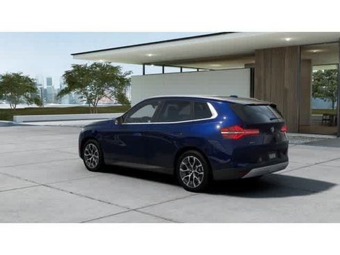 Used 2026 BMW X3 xDrive30i w/ Premium Package AWD/4WD image 2