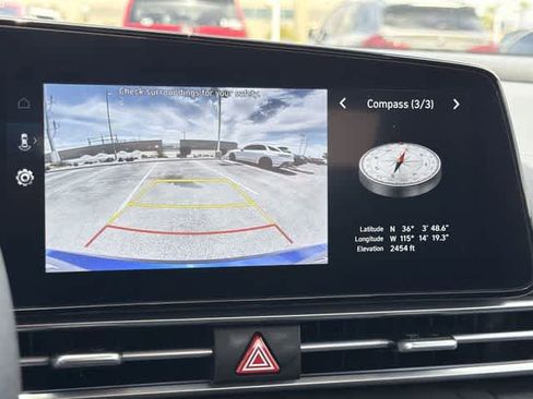 Used 2024 Hyundai Elantra SEL FWD image 22