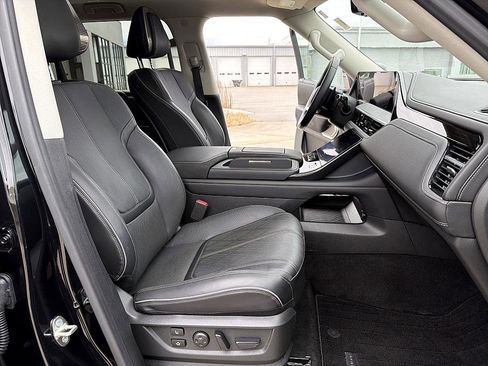 Certified 2025 INFINITI QX80 Sensory image 21