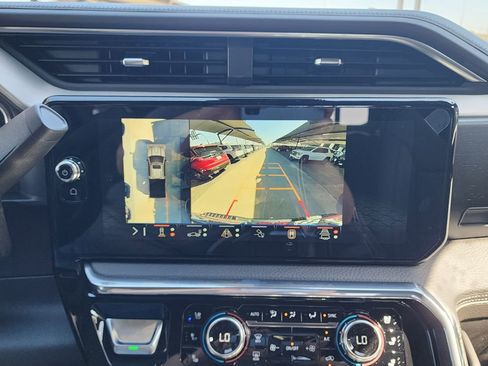 New 2026 GMC Sierra 2500 Denali w/ Denali Reserve Package AWD/4WD image 31