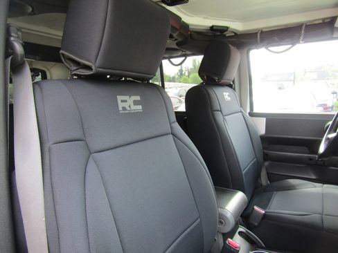 Used 2008 Jeep Wrangler Unlimited Sahara w/ Dual Top Group AWD/4WD image 13