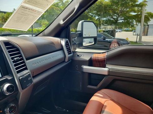 Used 2019 Ford F250 King Ranch w/ King Ranch Ultimate Package AWD/4WD image 34