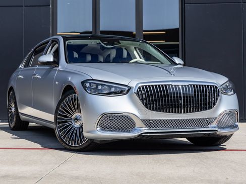 Used 2024 Mercedes-Benz Maybach S 680 4MATIC image 2