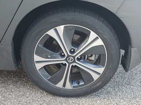 Certified 2019 Nissan Leaf SV Plus w/ SV Plus Technology Package image 9