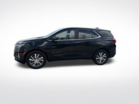 Used 2023 Chevrolet Equinox LT FWD image 2