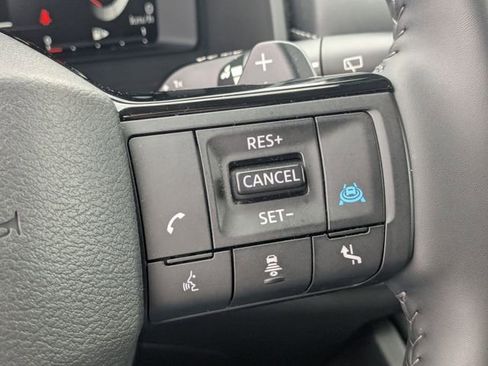 Used 2025 Nissan Rogue SL w/ Tech Package AWD/4WD image 18