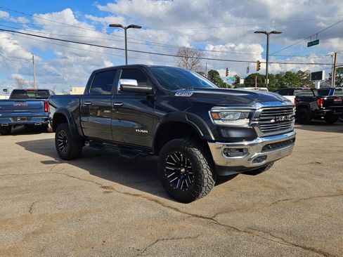 Used 2019 RAM 1500 Laramie image 8