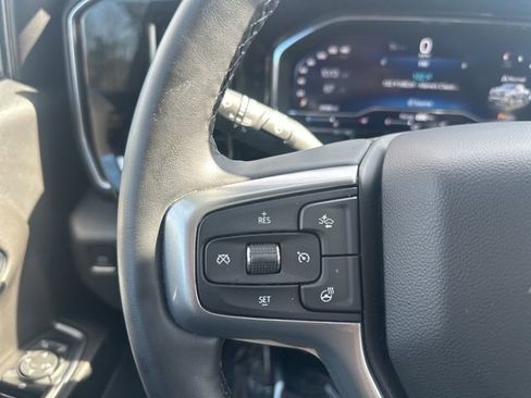 Used 2023 Chevrolet Silverado 1500 LT image 25