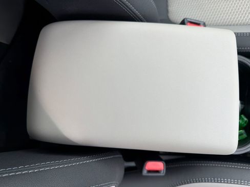 Used 2021 Subaru Forester Premium image 29