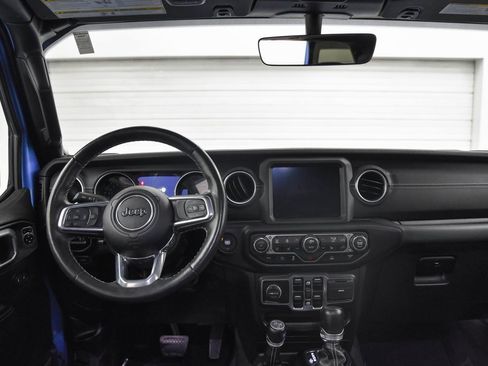 Used 2023 Jeep Wrangler Unlimited Sahara w/ Cold Weather Group image 23