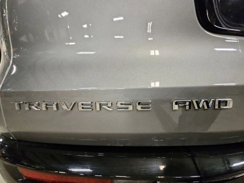 Certified 2025 Chevrolet Traverse High Country w/ LPO, Illumination Package image 36