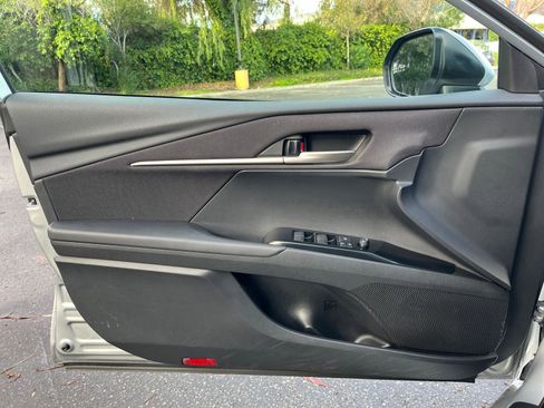 Used 2025 Toyota Camry LE image 20