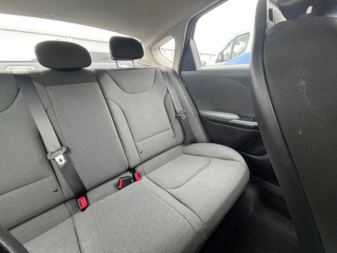 Used 2025 Kia K4 FWD image 36
